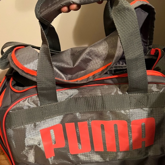 Puma Small Gym Bag Slightly Used. Too small for me! - Picture 5 of 5